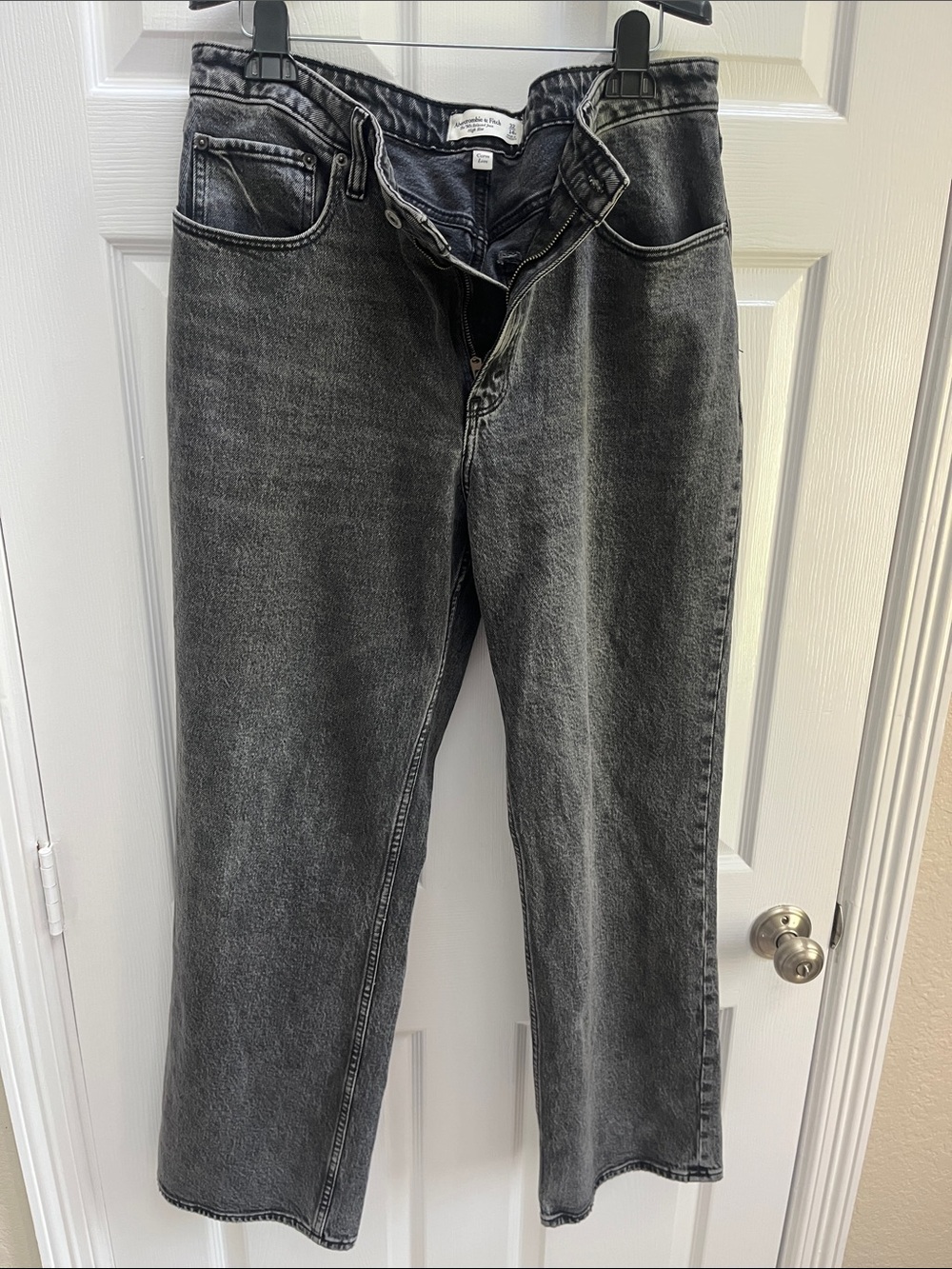 Abercrombie & Fitch Men's Washed Black Relaxed Jeans
